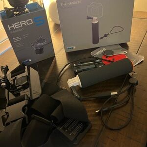 GoPro HERO5 Session Camera Bundle